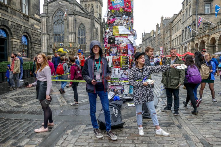 6 travel tips you need if you're traveling to Edinburgh Listen & Learn