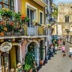 Learning Italian? Why not help your studies with music? Click here to get the best tips for using music to learn Italian!